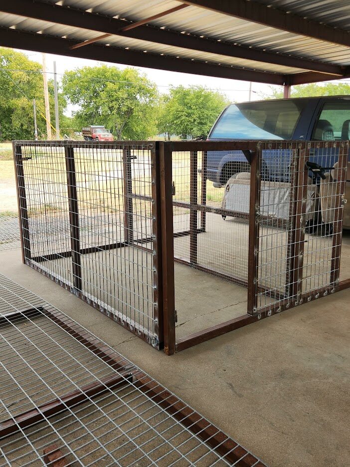 Outdoor custom kennel enclosure